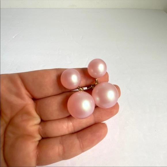 Vintage Pink Pearlescent Earrings Ball Sphere Orb Drop 60s Clip-On Faux Pearl - Picture 6 of 8